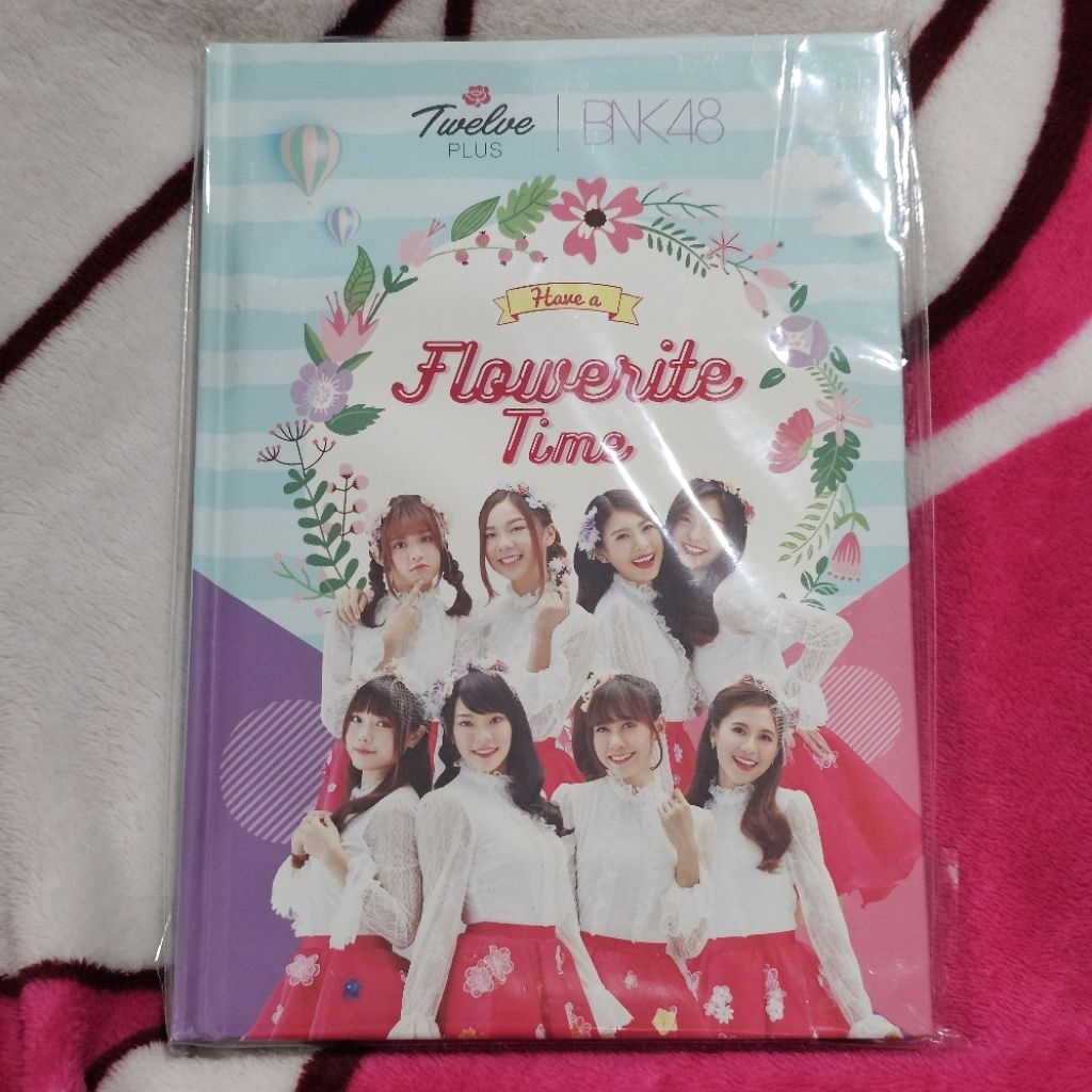 สมุดโน๊ต Twelve PLUS X BNK48