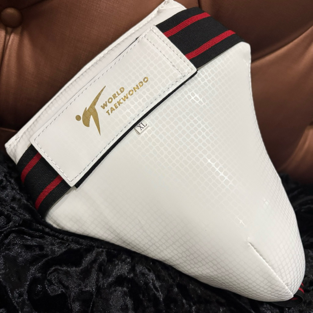 กระจับ ผู้ชายและผู้หญิง