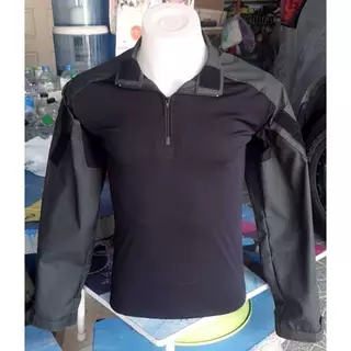 เสื้อคอมแบทเชิ้ต ตชด. ตัดเย็บด้วยผ้าลายพราง ตชด. และผ้ายืดโพรีเอสเตอร์นาโนช่วยระบายความร้อน ไม่อมเหงื่อ แห้งเร็ว