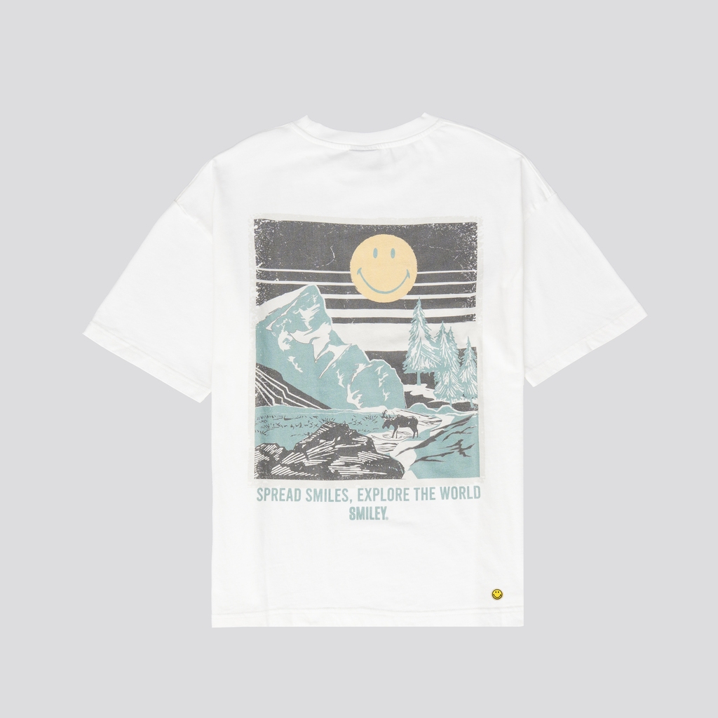 SMILEY®WOODLAND WHITE GRAPHIC T-SHIRT