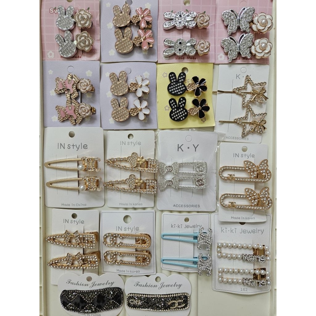 เติมของแล้วจ้า กิ๊บเพชร แผงละ 19 บาทเท่านั้น ส่งจากไทย รอไม่นาน😍