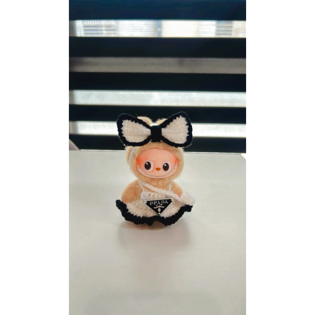 ชุดลาบูบู้ V4 กระโปรง พร้อมส่ง