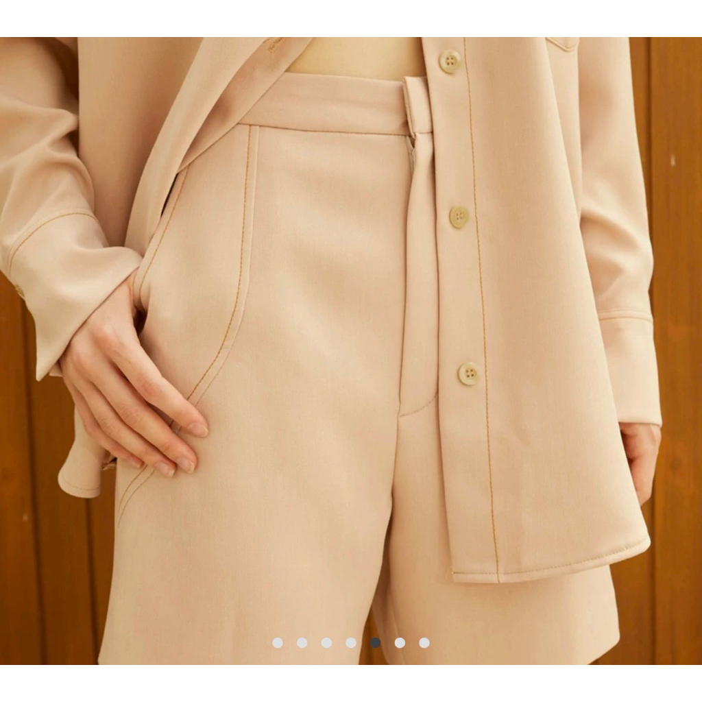 aunchada brand รุ่น mavis short