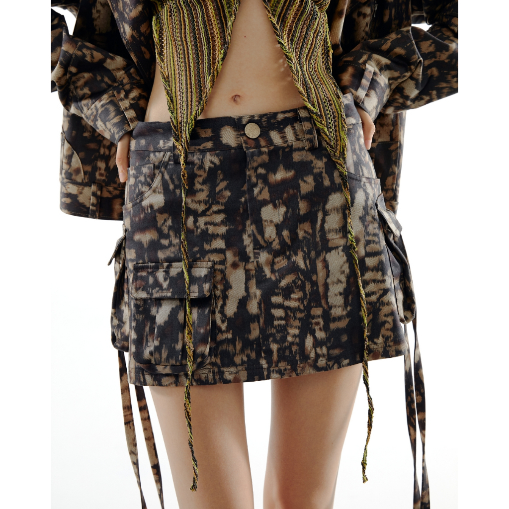 The SRT (TSK291) X16 Cargo Printed Mini Skirt กระโปรงมินิคาร์โก้ ผ้าพิมพ์