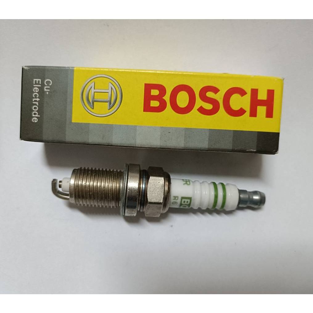 หัวเทียน  BOSCH  FR8LC ( 0 242 229 712 ) สำหรับรถ BMW E30/36 M40/43   (ราคาต่อหัว)