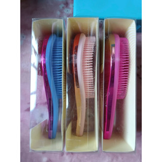 Watsons วัตสัน แปรงหวีผม สีเมทัลลิค