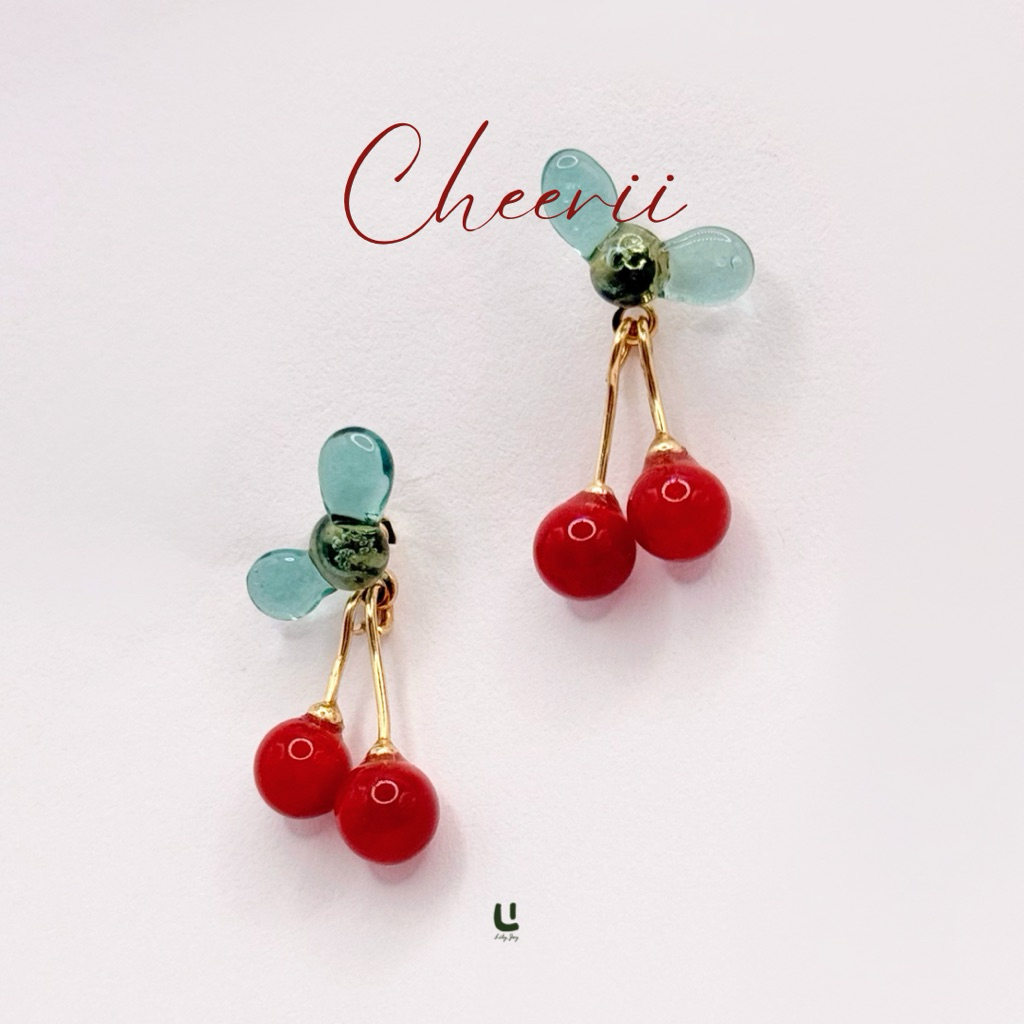 ต่างหูแก้ว รุ่น Cheerii แบรนด์ Lily.Joy