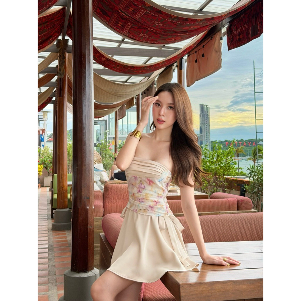 BEBELUGA - Ginny top เสื้อผูกไหล่ (กระโปรงจำหน่ายแยก)