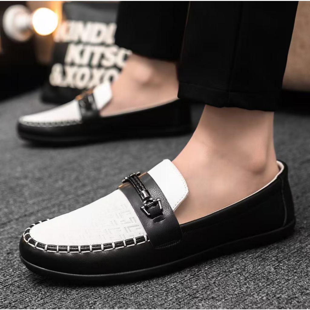 🚚สปอตสินค้า🚚รองเท้าโลฟเฟอร์สำหรับผู้ชาย รองเท้าหนังแฟชั่นเกาหลี พื้นรองเท้านุ่มสบาย ไซส์ 39-45