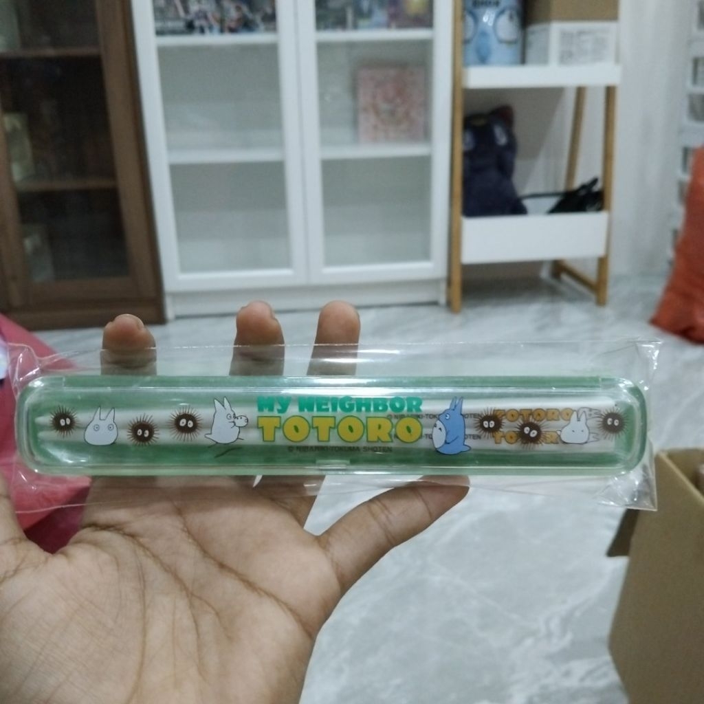 ชุดตะเกียบจากภาพยนตร์เรื่อง "My Neighbor Totoro"