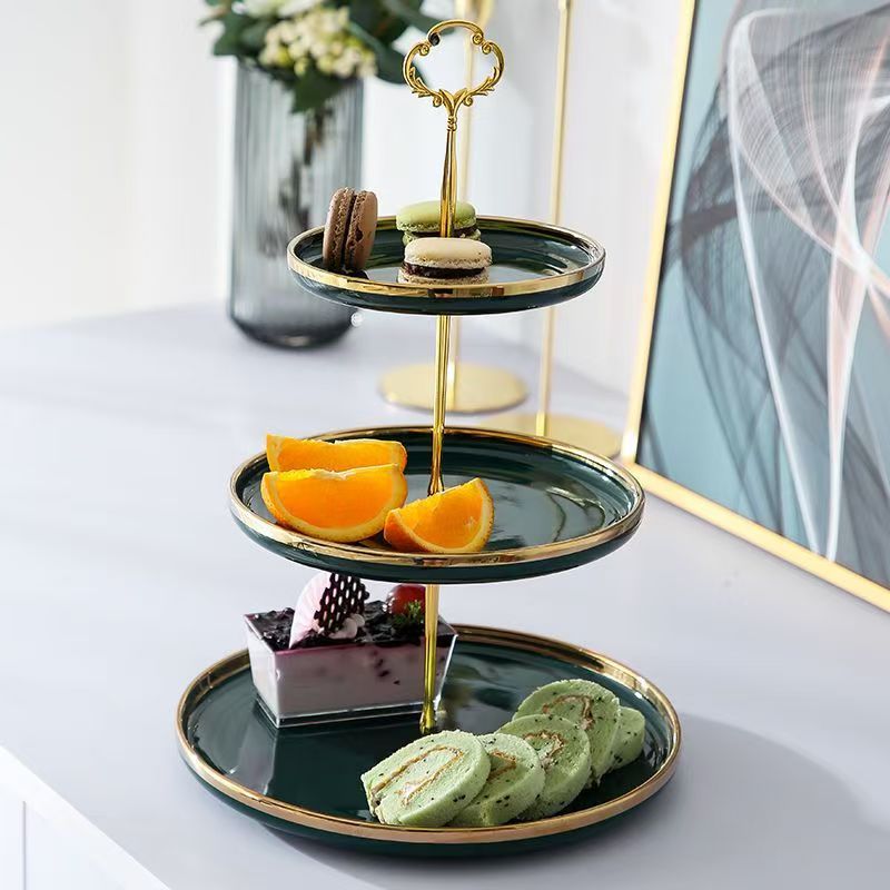 จานตั้งหลายชั้นขอบทองสุดหรูคุณภาพสูง จานขนมจัดเลี้ยง 2 ชั้น และ 3 ชั้น จาน 3 ชั้น เครื่องครัวสุดหรูพร้อมด้ามจับทอง - รูปที่ 3