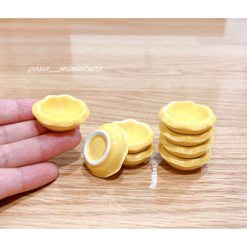 จานเซรามิคจิ๋ว สีเหลืองมัสตาร์ด ขนาดกว้าง 2.5 cm. ราคา/ชิ้น