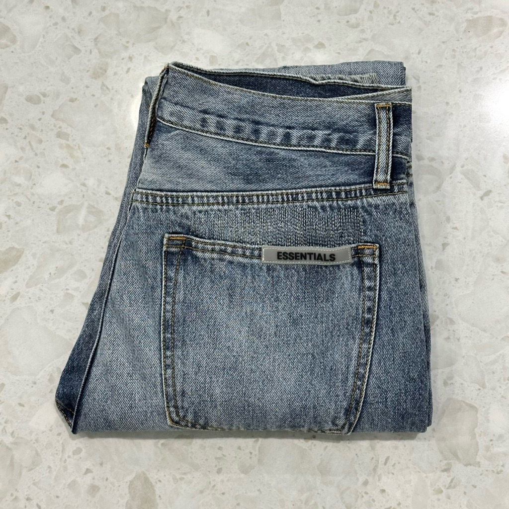 กางเกงยีนส์ Essentials Denim Jeans Light Indigo