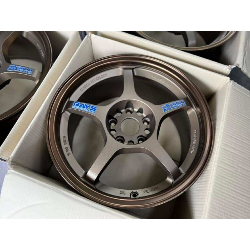 GramLights 57f 17x8.5 ET35 5h114.3