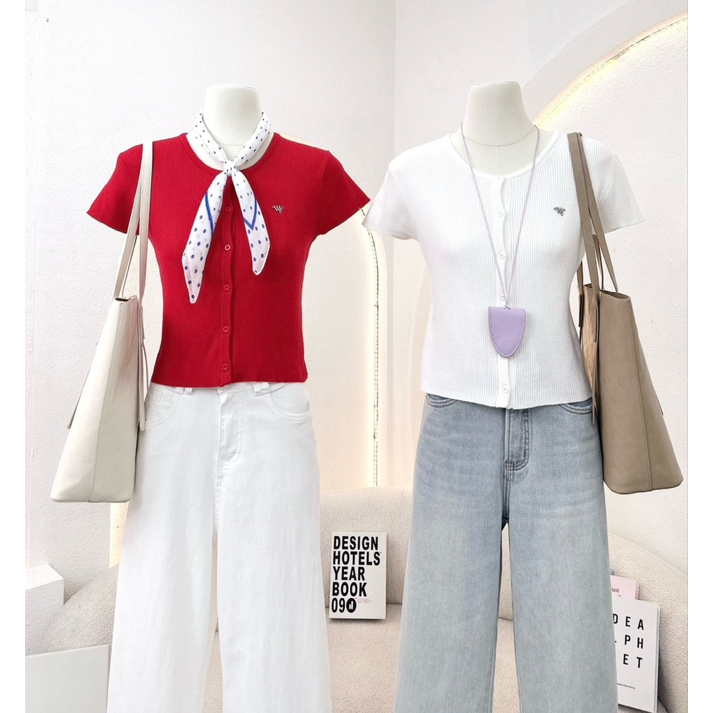 WA YA เสื้อครอปไหมพรมกระดุมหน้า