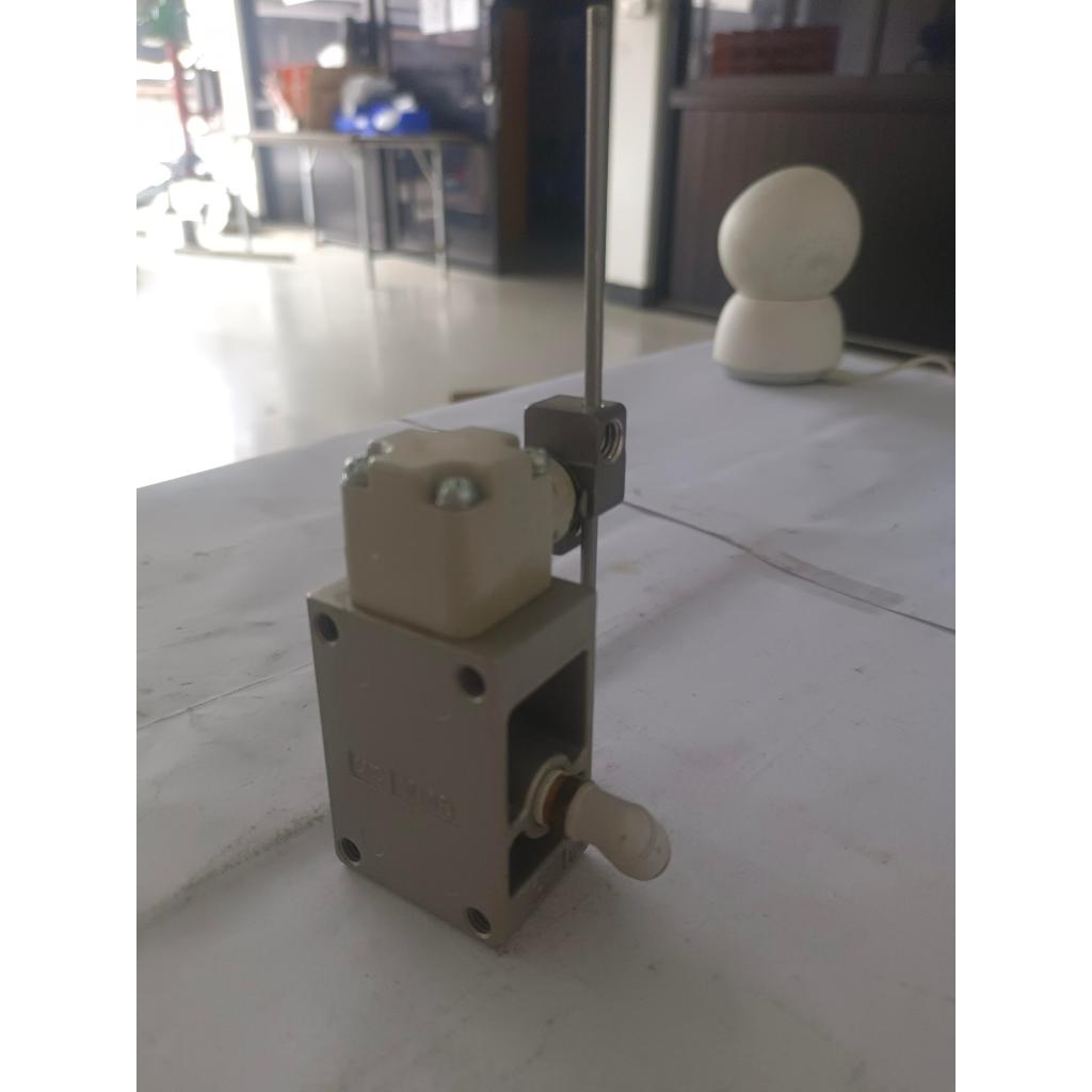 VM830-01-14 (SMC) MECHANICAL VALVE สินค้าคงเหลือ/ชิ้น = 1 (PK-H009)