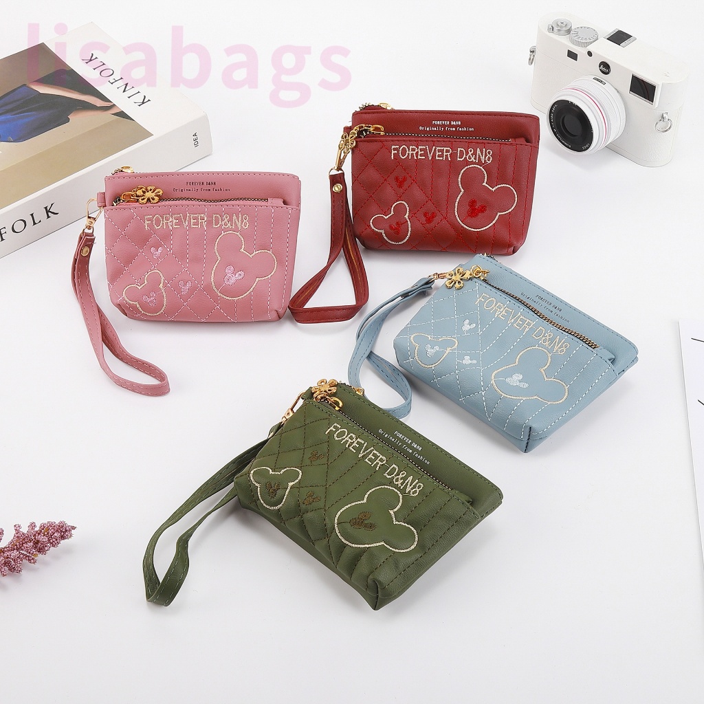 DQ82#BBกระเป๋าสตางค์กระเป๋าสตางค์ผู้หญิง พร้อมสายคลองมือค่ะ มี3 ซิปใส่เหรียญใส่บัตรได้ค่ะใส่แบงค์1000 พับครึ่ง