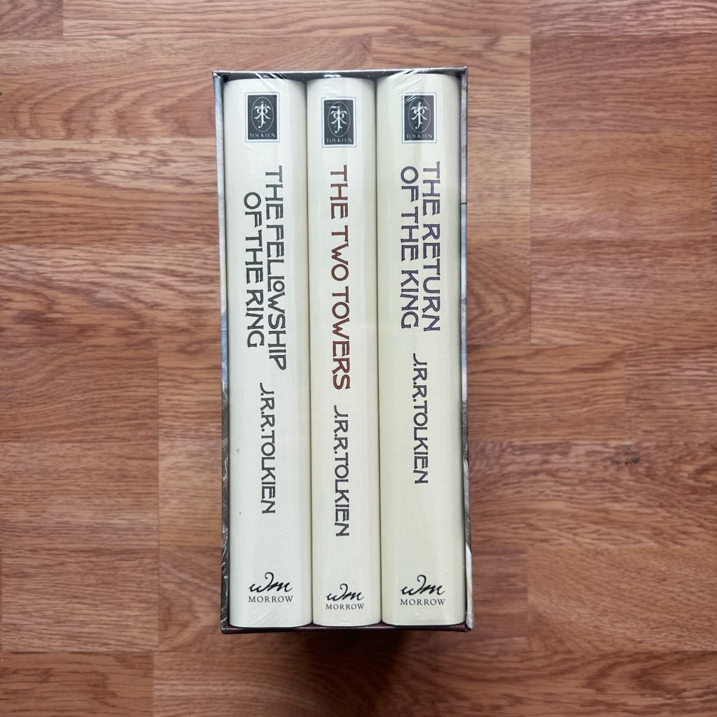 The Lord of the Rings Box Set by J R R Tolkien 3 Hardcover Box Set ชุดหนังสือ ลอร์ดออฟเดอะริงส์ พร้อ