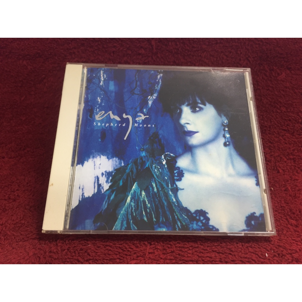 CD Shepherd Moons by Enya สภาพตามปก CA9-33