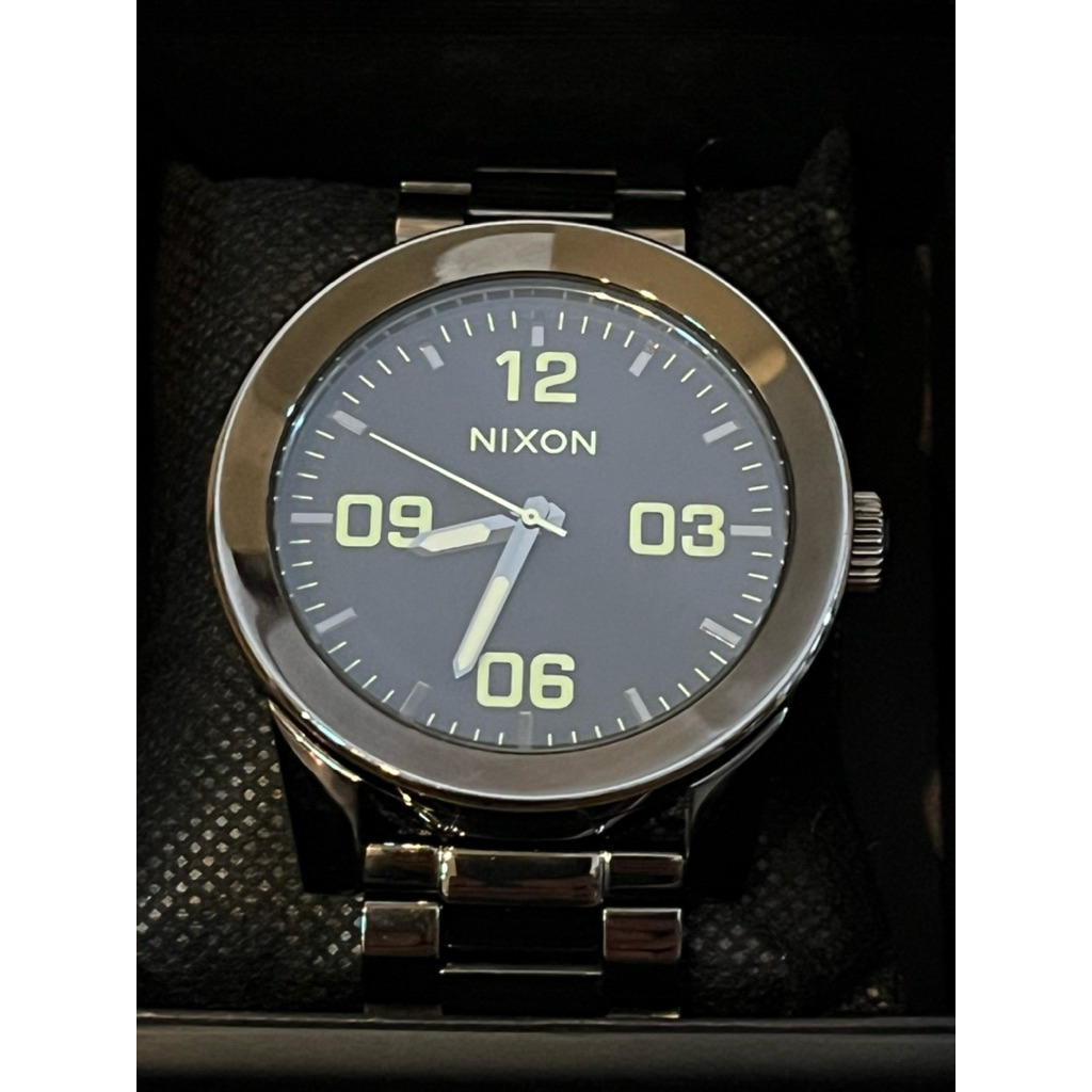 นาฬิกาข้อมือ ยี่ห้อ Nixon มือสองญี่ปุ่น (สภาพ 95%) คัดพิเศษ ของแท้จากญี่ปุ่น 100% ข้อมือ 20 ซม.