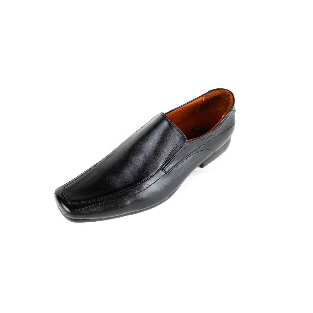 HEAVY SHOES รองเท้าหนังผู้ชายแบบสวม รุ่น VB8225 สีดำ