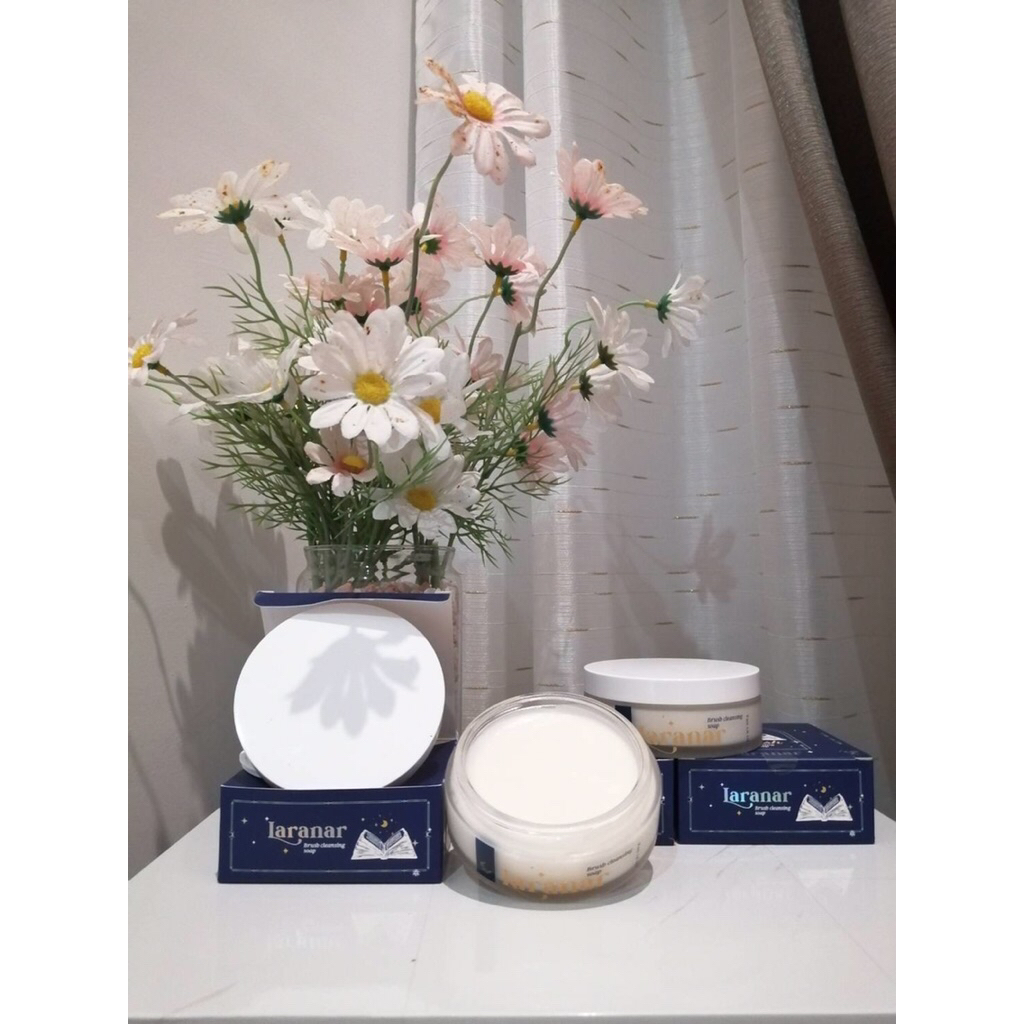 laranar ผลิตภัณฑ์ล้างพัฟและแปรงแต่งหน้า