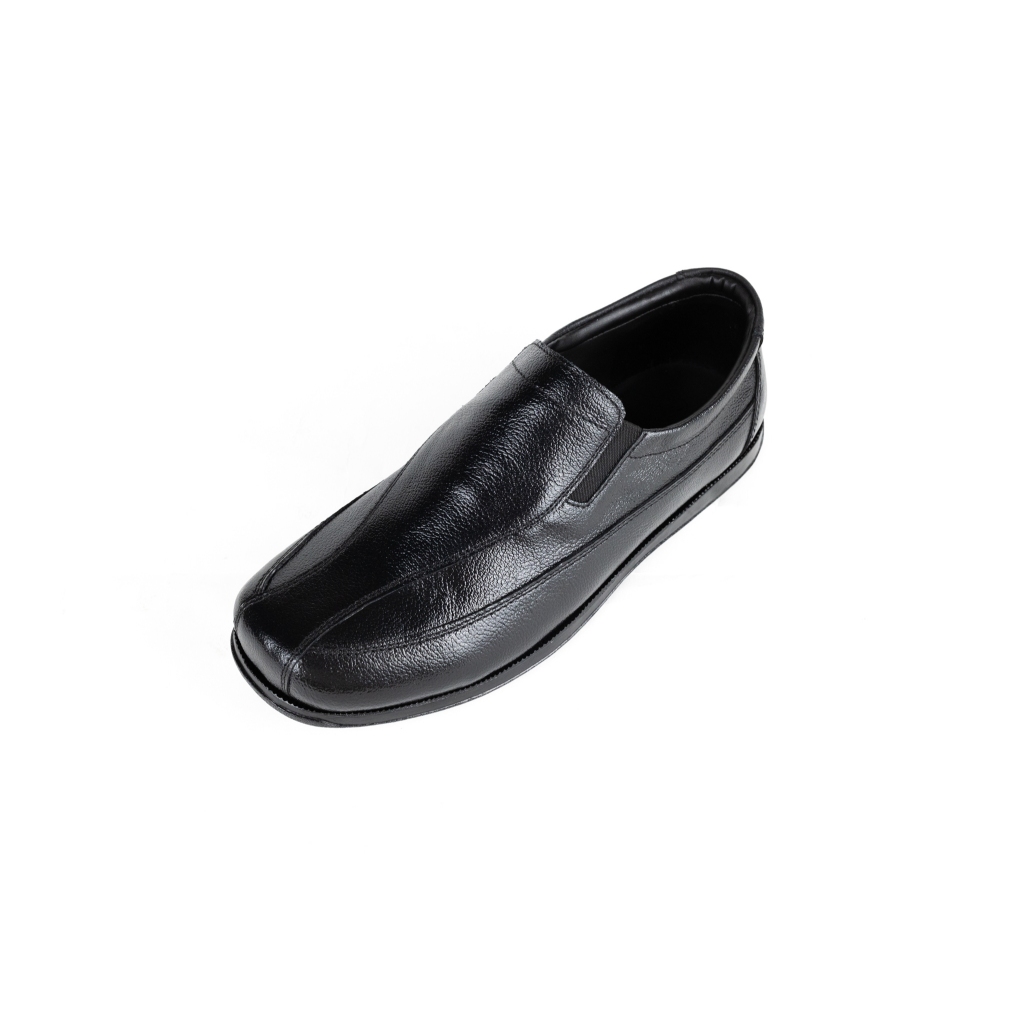 HEAVY SHOESรองเท้าแบบสวม PC1800 สีดำ