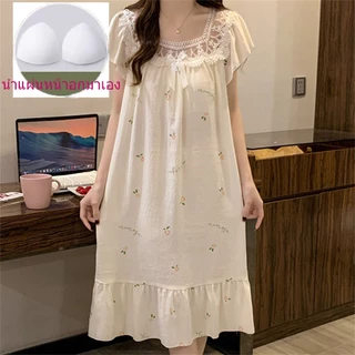 🌸ส่งไวจากไทย🌸 มาใหม่กระโปรงนอนแขนสั้นผู้หญิงฤดูร้อนคอสแควร์ลูกไม้ขอบยาวชุดนอนหลวมเมฆผ้าฝ้ายกับเบาะหน้าอกเสื้อผ้าบ้าน