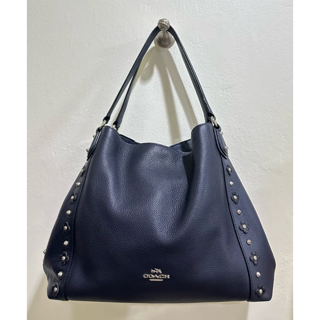COACH กระเป๋าหนัง งาน Shop สภาพนางฟ้า สีน้ำเงินเข้ม ขอดูภาพเพิ่มเติมได้ มือ2 แท้ 💯
