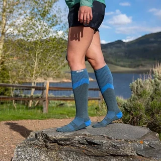 INJINJI TRAIL MIDWEIGHT Over the Calf ถุงเท้าแยกนิ้ว เหมาะสำหรับวิ่งระยะยาว ช่วยลดการเสียดสีระหว่างนิ้วเท้า