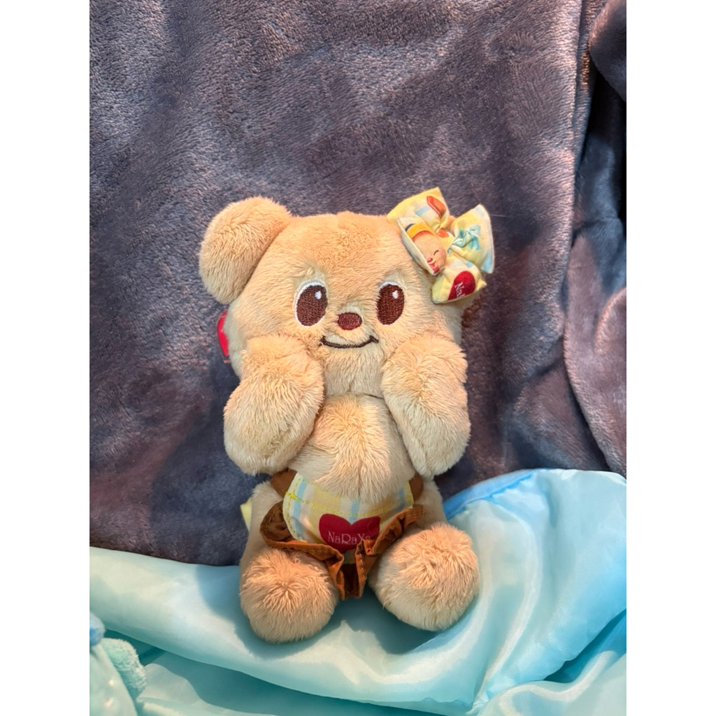 พวงกุญแจห้อยหมีเนยnarayaของแท้💯 อ่านรายละเอียดด้วยค่ะ