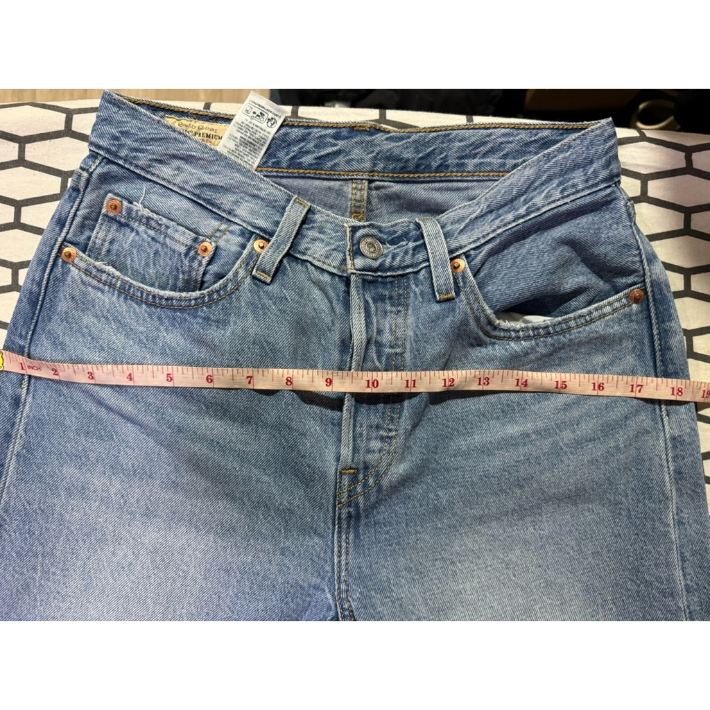 กางเกงยีนส์  Levi's® 501 มือสอง Original Lightweight Cropped Jeans เอว 27