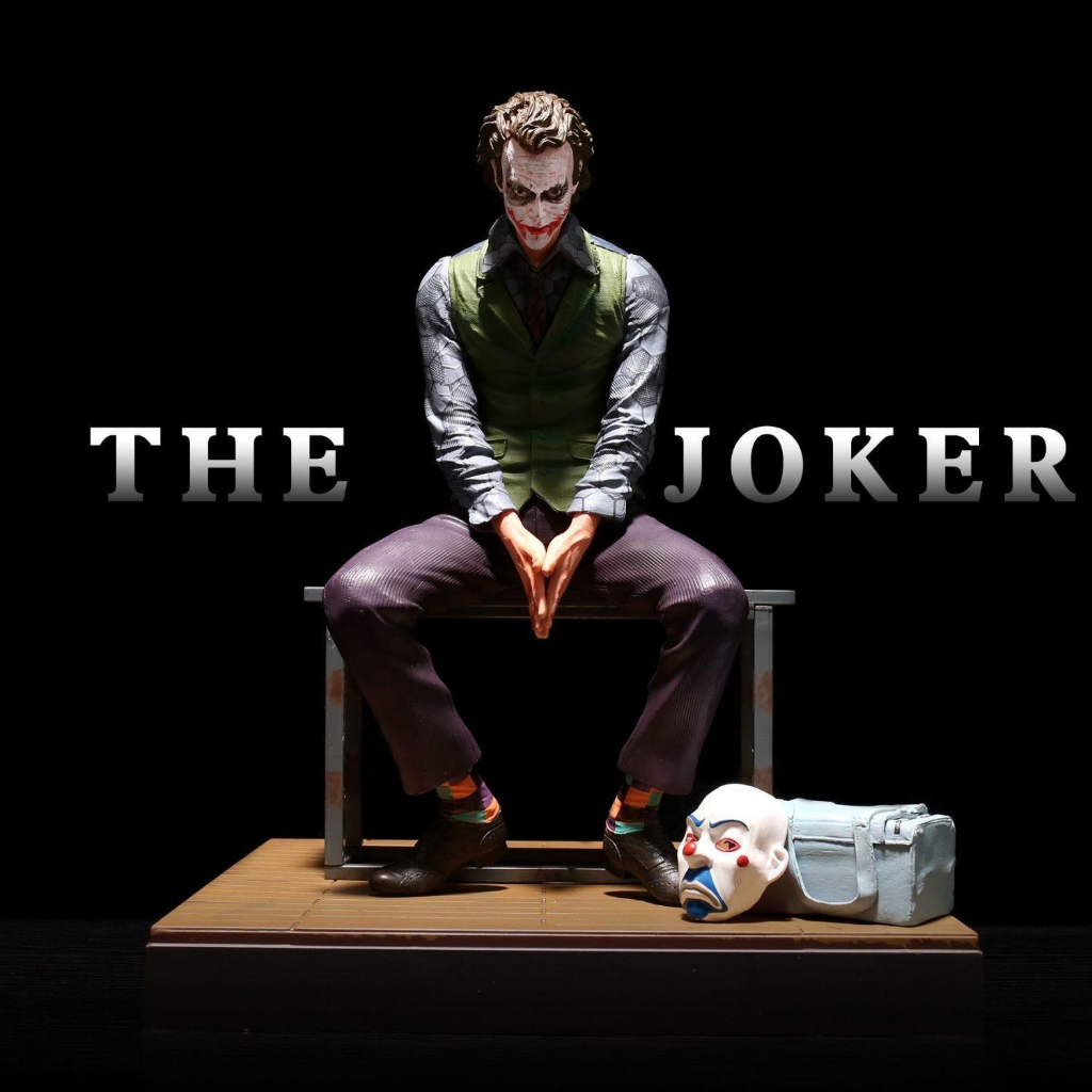 สินค้าพร้อมส่ง โมเดล JOKER ของเล่นตกแต่งเดสก์ท็อป ของเล่นตกแต่งรถยนต์