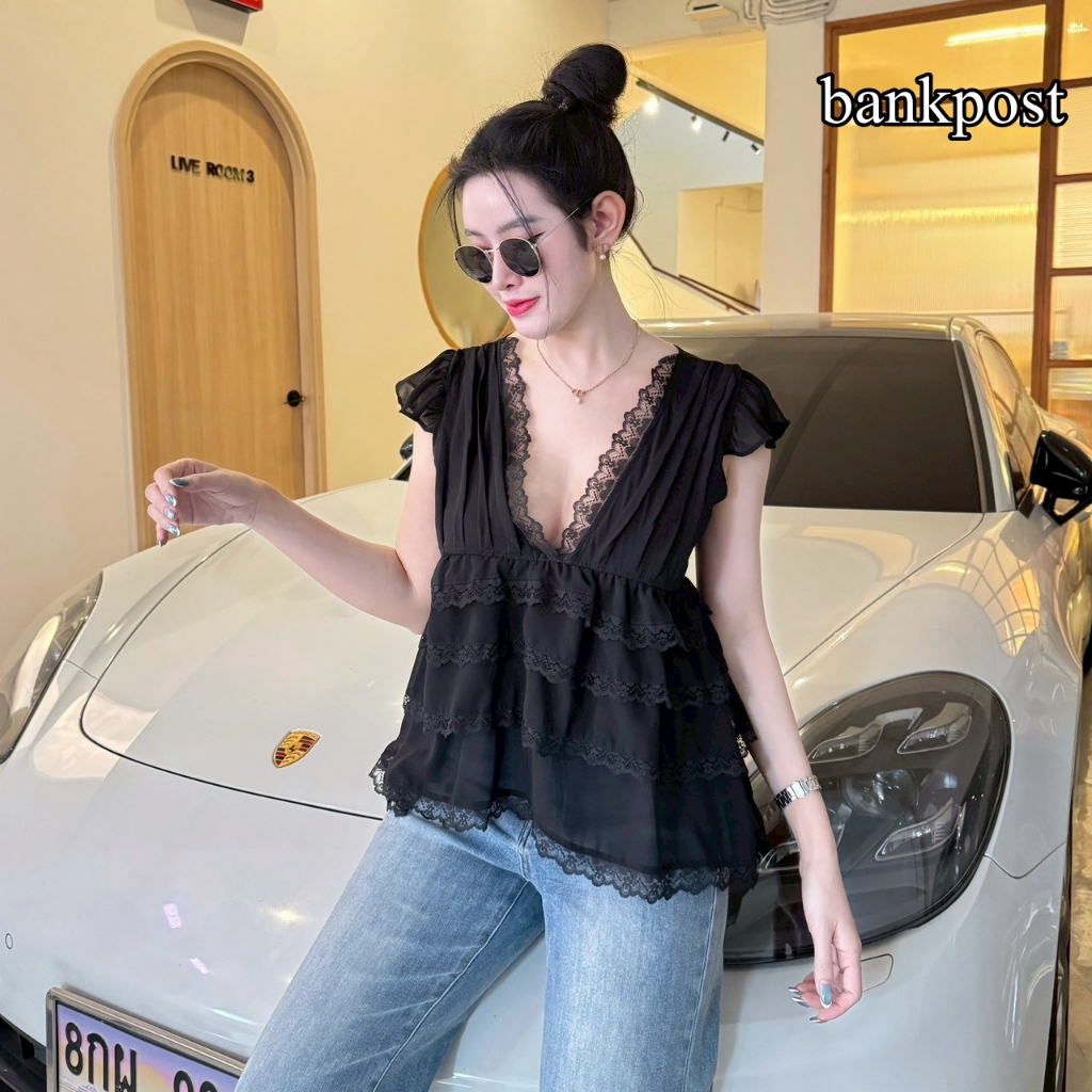 พร้อมส่ง เสื้อแฟชั่น ผ้าชีฟองสไตล์เวียดนาม แต่งสม๊อค ดีเทลผูกโบว์หลังระบายลูกไม้ชั้นๆ  ใส่แมท ใส่ออกงาน  สายคาเฟ่  LG072