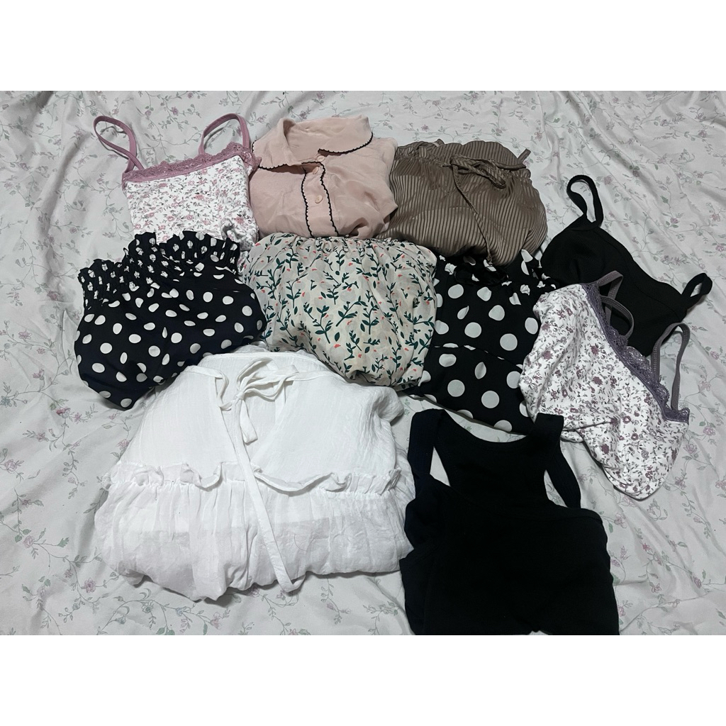 used clothes ( second hand )🍎 เสื้อผ้ามือสอง เสื้อมือสอง