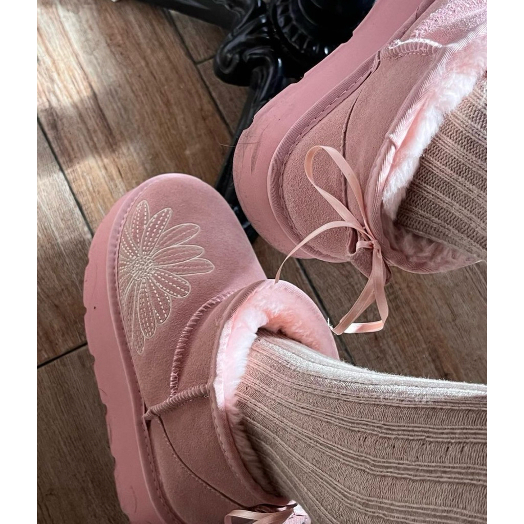 🎀 พร้อมส่ง / ของแท้ 🎀 — Mardi Classique UGG Mini Boots