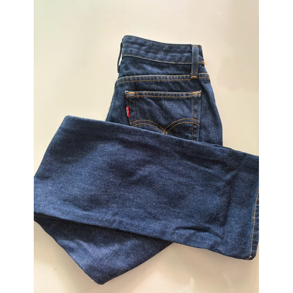 กางเกงยีนส์ แบรนด์ Levis มือสอง