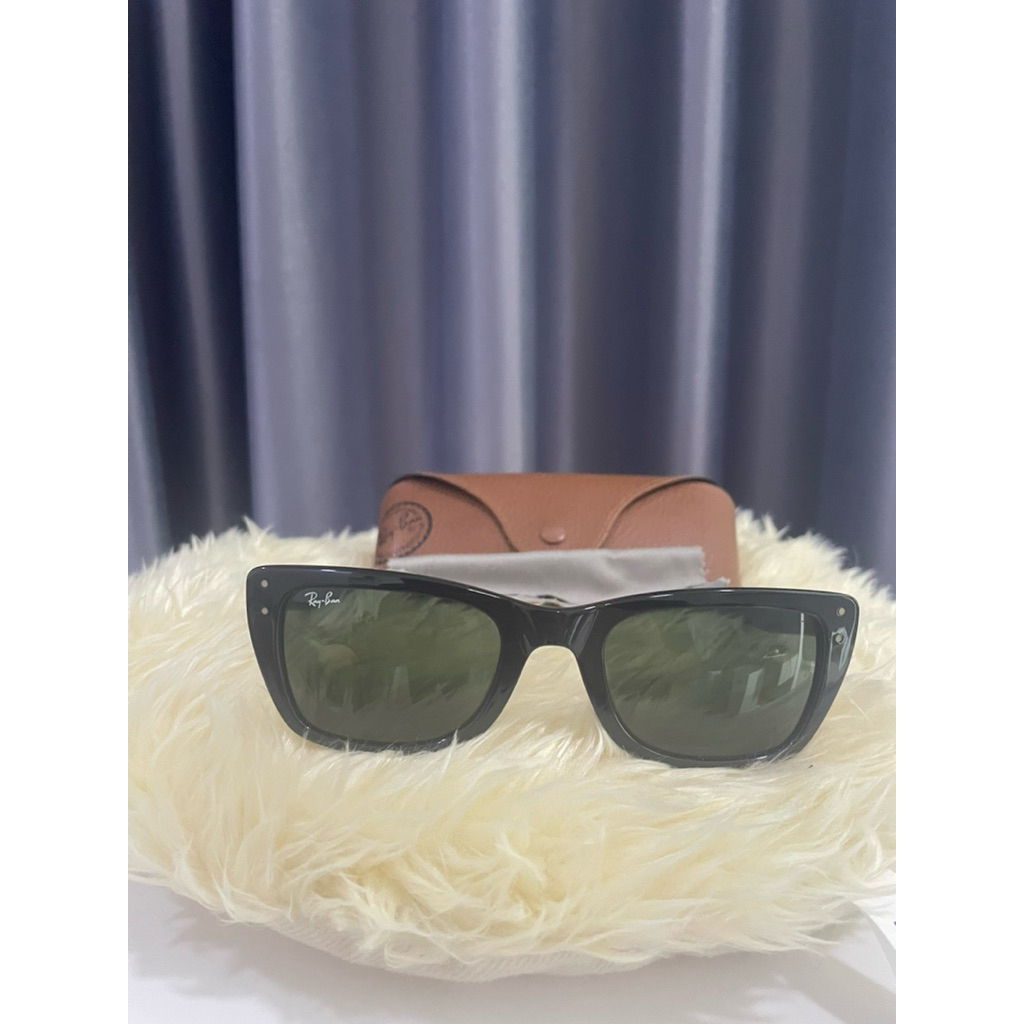 แว่น rayban แท้มือสอง พร้อมกล่อง