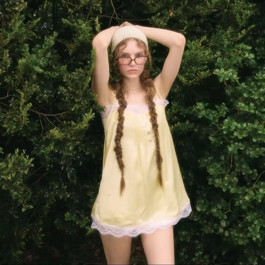 pre-order lookbooklookbook etoile top