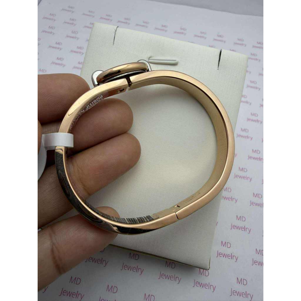 กำไลข้อมือสีน้ำตาลเทา ขอบพิ้งค์โกลด์  ทองเหลือง ไม่สามารถบีบปรับได้นะคะ  ไม่แพ้ ไม่คัน เป็นมิตรต่อผิว