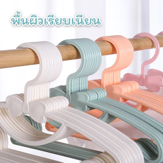 HOKEMP 50PCS ไม้แขวนเสื้อเด็ก ไม้แขวนเสื้อ {ลายโบว์} ผลิตจากพลาสติกที่เหนียวทนทาน ไม้แขวนเสื้อ