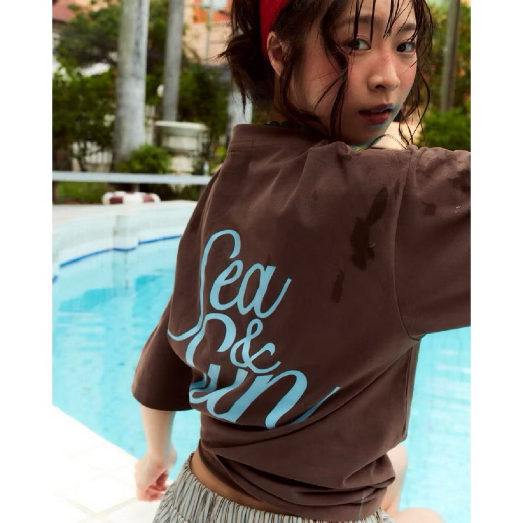 ส่งต่อ เสื้อยืดoversized mon2Sun สีน้ำตาลss2 มันทูซัน