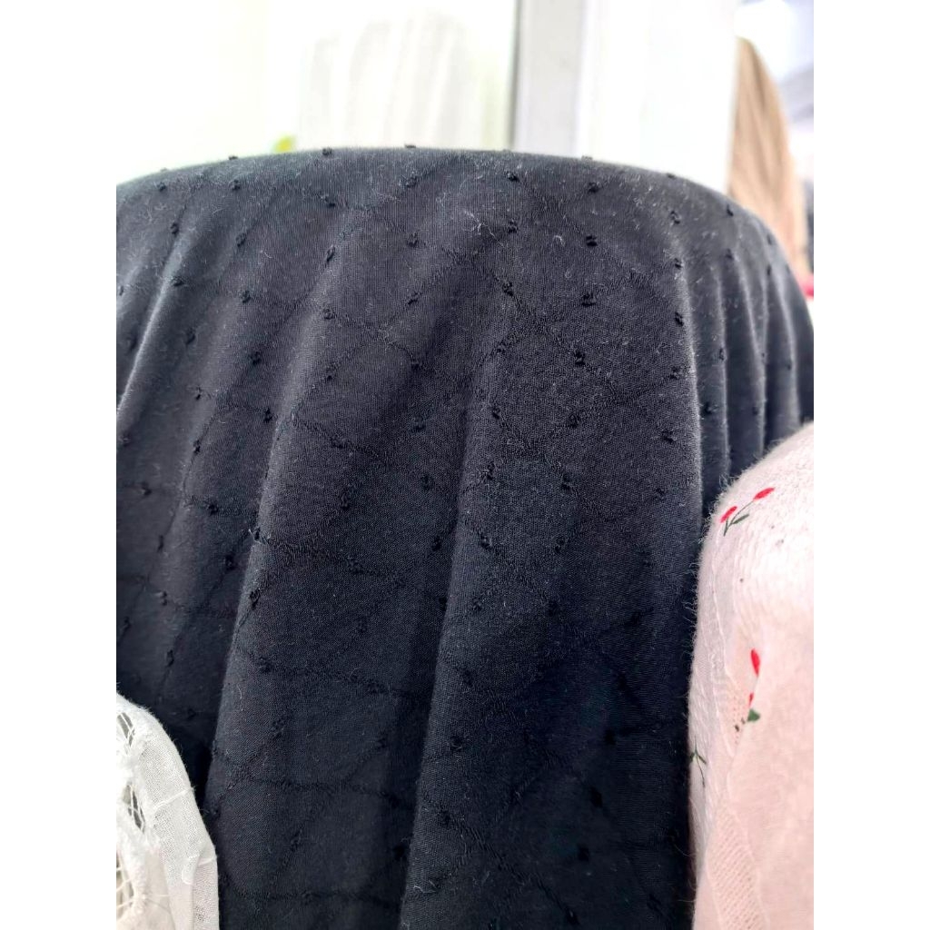 คอตต้อนปักลูกไม้ญี่ปุ่น ลายดอก ลูกไม้ดำ ผ้าดำ ผ้าเมตร ตัดเสื้อ black embroidery lace fabric ลูกไม้ขา