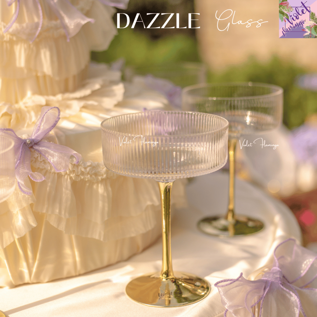 Violet Flamingo แก้วค็อกเทล แก้วไวน์ รุ่น Dazzle Glass แก้วใสลายริ้วก้านทอง ฐานแก้วสีทอง แก้วไวน์สุดหรูพร้อมกล่องของขวัญ ราคา ถูกที่สุด ดีลบีเคเค
