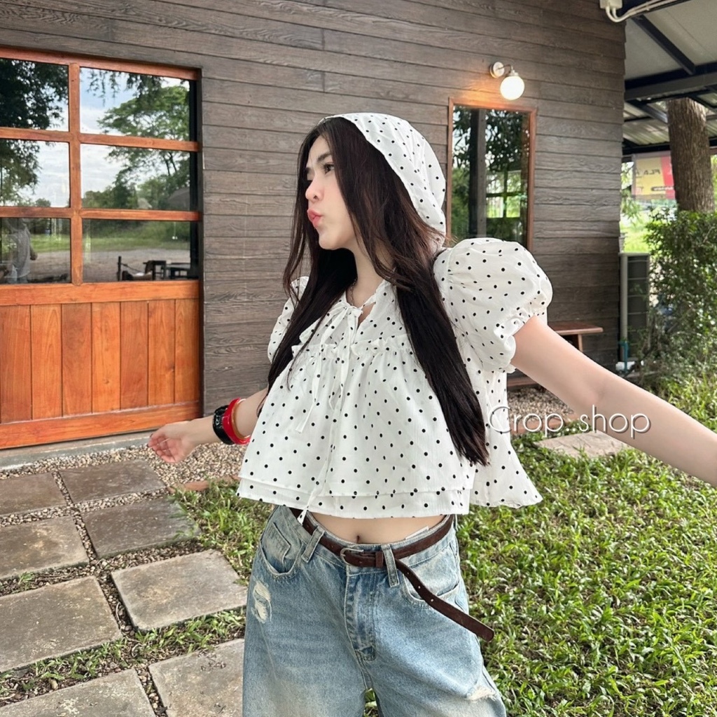 crop..shop เสื้อลายจุด เเขนตุ๊กตา มีฮู้ดใช่ได้จริง เชือกสวยผูกได้จริง งานเดียวคุ้มค่ามาก สวยสุดๆ รูปที่ 2