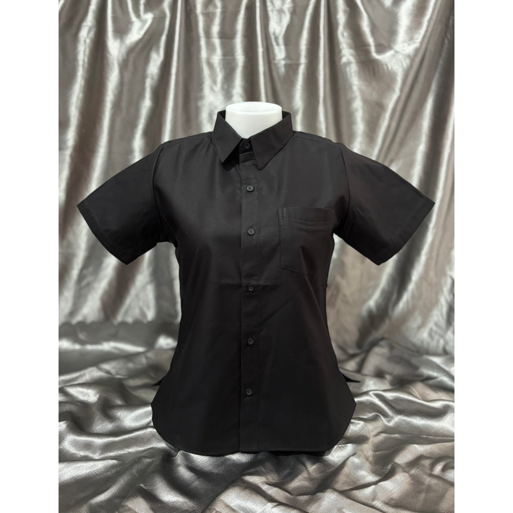 เสื้อเชิ้ตอัดกาว โทน 🤍 ขาว~ดำ "สีดำพื้น"  อัดกาวอย่างดีผ้านิ่มใส่สบายไม่ร้อน ร้านผ้าไทยบ้านรอดวงษ์