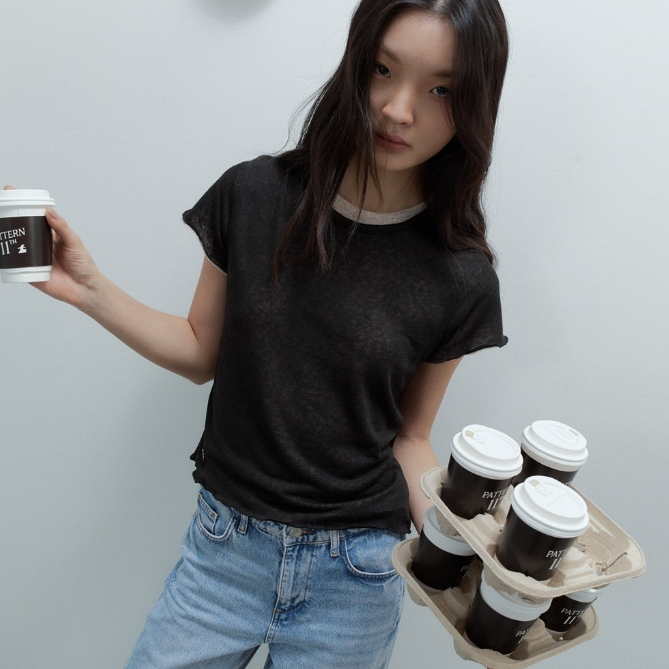 tresmade เสื้อยืดพอดีตัว Jane Basic Top