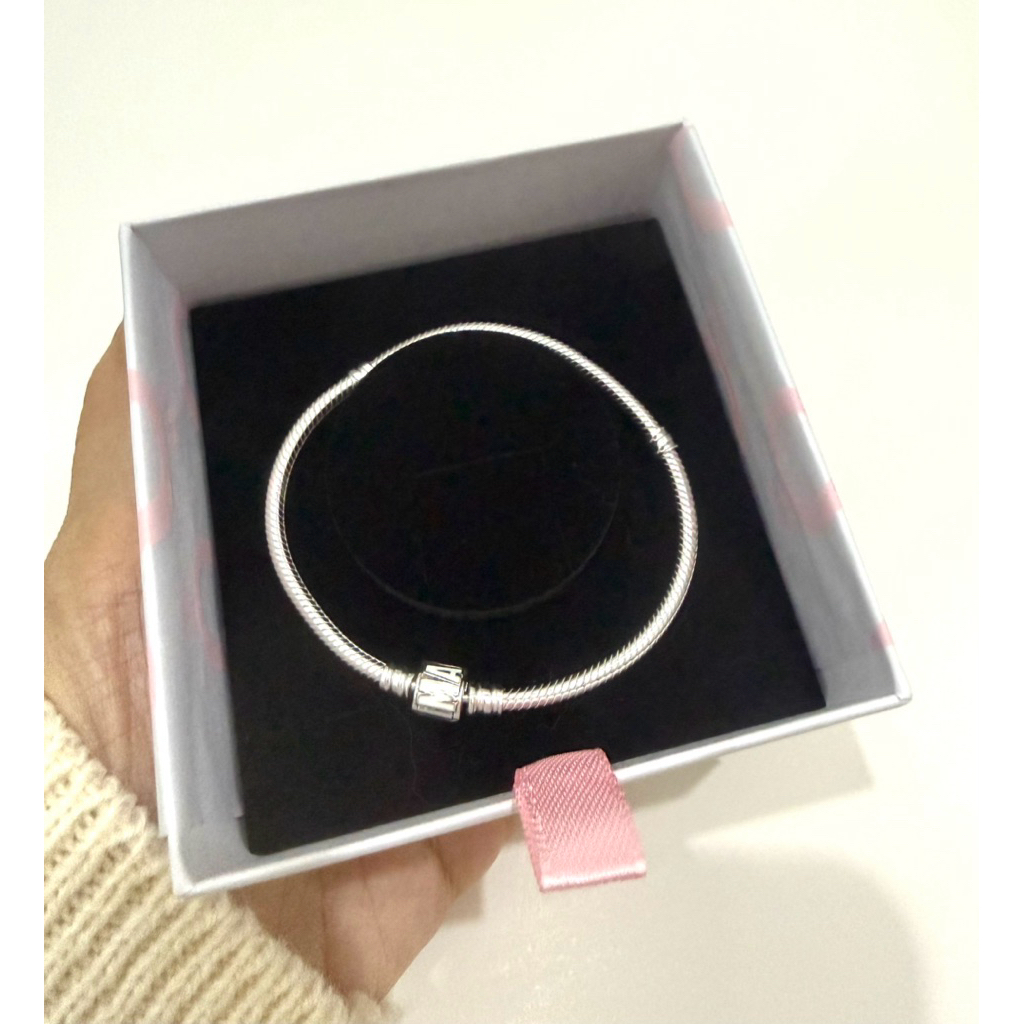 [พร้อมส่ง แท้100%] Logo Marvel Bracelet size16, 18, 20, 21