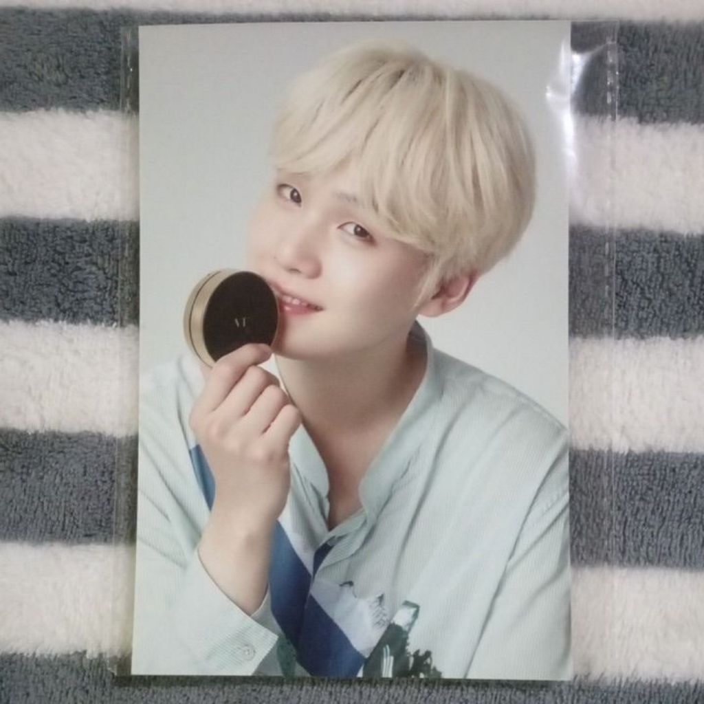 โปสการ์ด SUGA x VT cosmetics