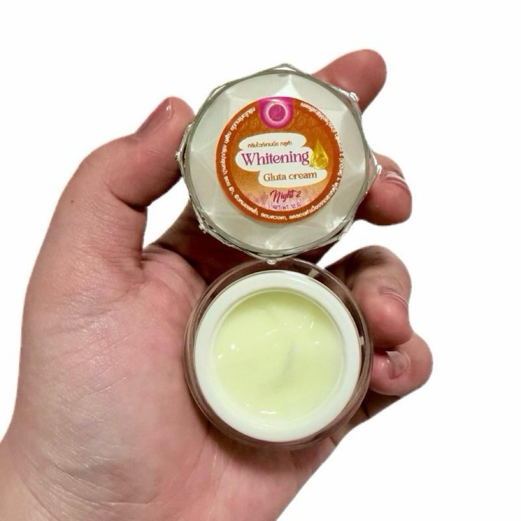 ครีมเเพรวา ไวท์ Praewa White ครีมกลูต้า ไวท์เทนนิ่ง Gluta Whitening(แพคเกจใหม่) ”เเบบเเยกกระปุก“ ขนาด 12 กรัม